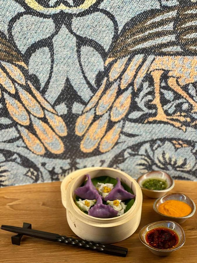 Courtyard By Marriott Nashik Hotell Eksteriør bilde
