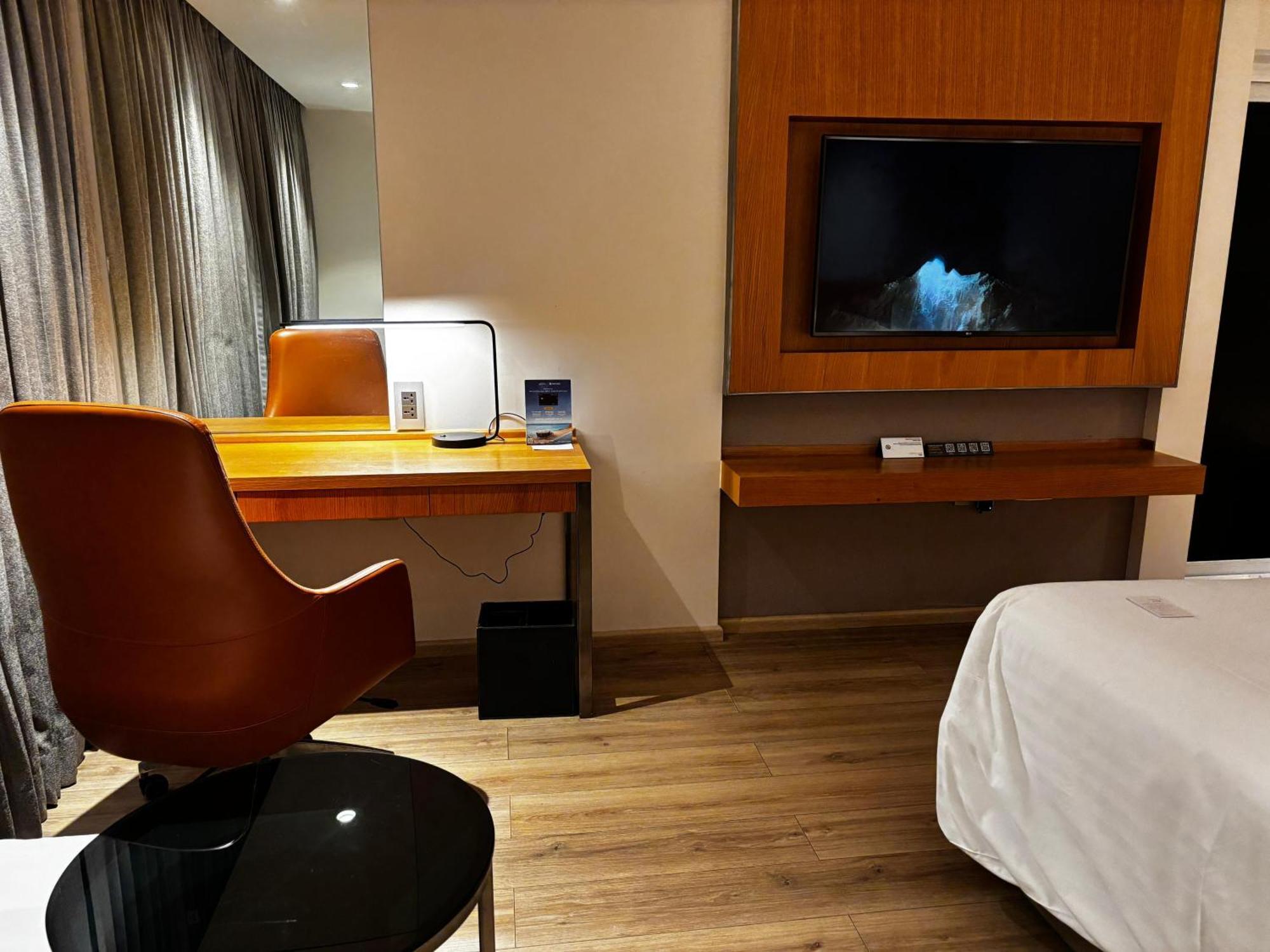 Courtyard By Marriott Nashik Hotell Eksteriør bilde
