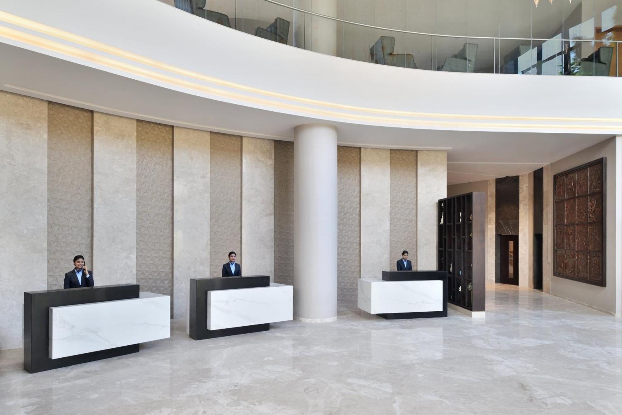 Courtyard By Marriott Nashik Hotell Eksteriør bilde