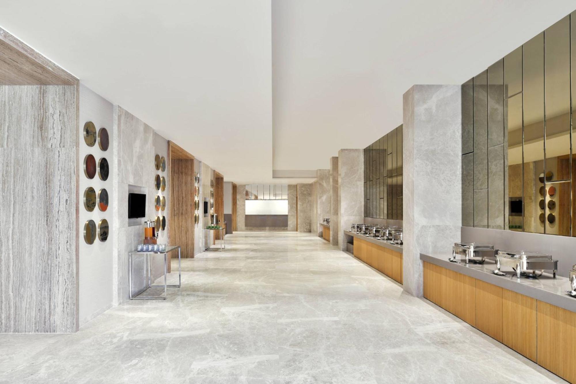 Courtyard By Marriott Nashik Hotell Eksteriør bilde
